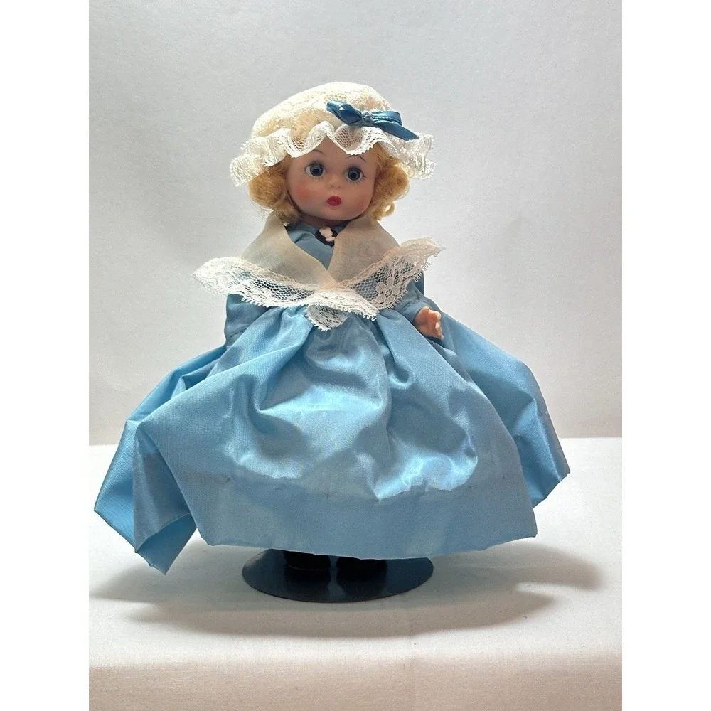 Vintage Madame Alexander 8